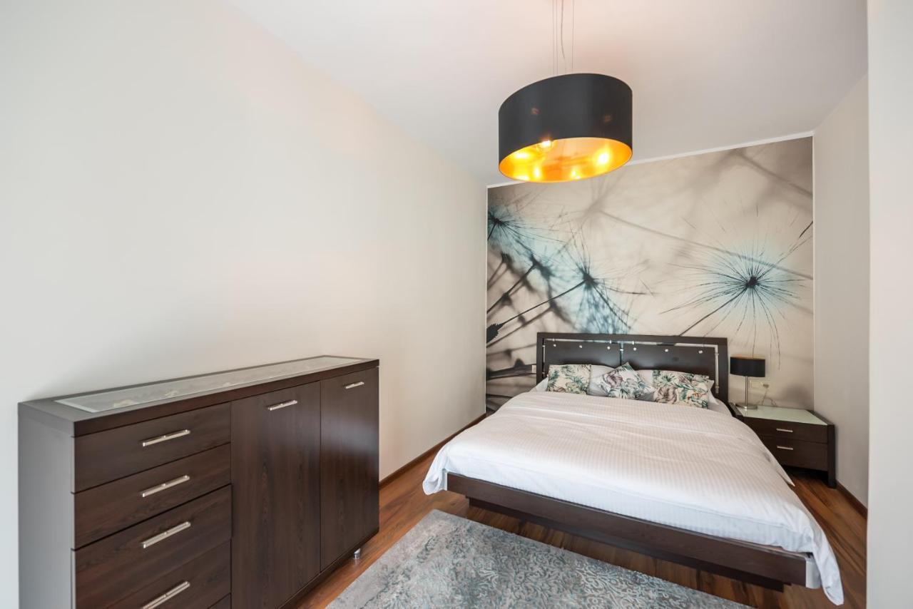 Ogrodowa Warm Wood Apartment วอร์ซอ ภายนอก รูปภาพ