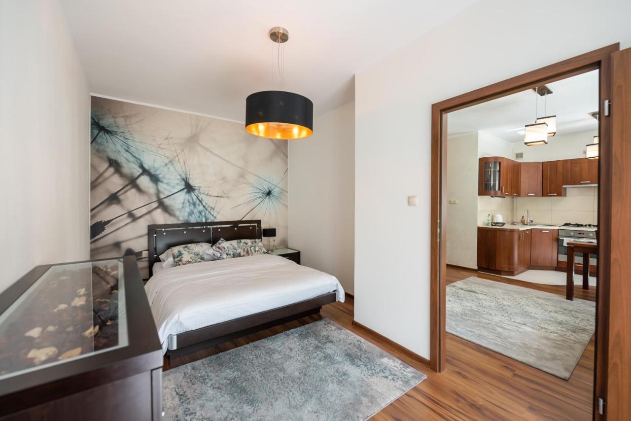 Ogrodowa Warm Wood Apartment วอร์ซอ ภายนอก รูปภาพ